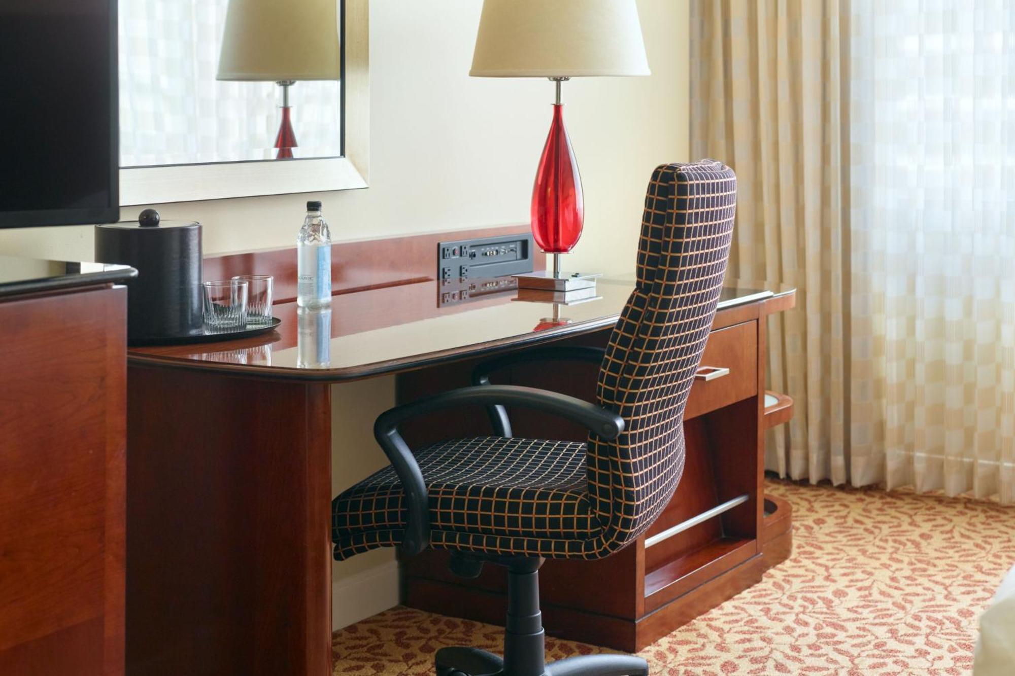 Wyndham Atlanta Buckhead Hotel & Conference Center Екстериор снимка