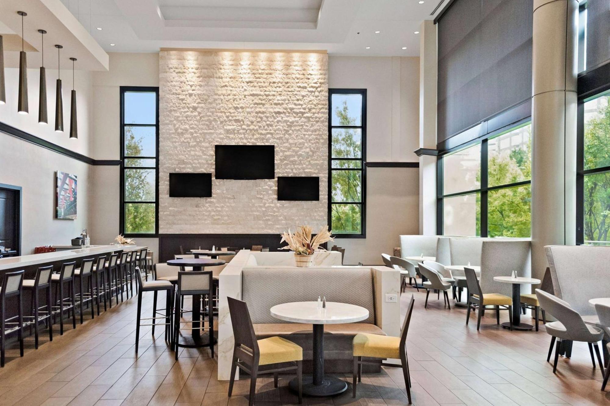 Wyndham Atlanta Buckhead Hotel & Conference Center Екстериор снимка